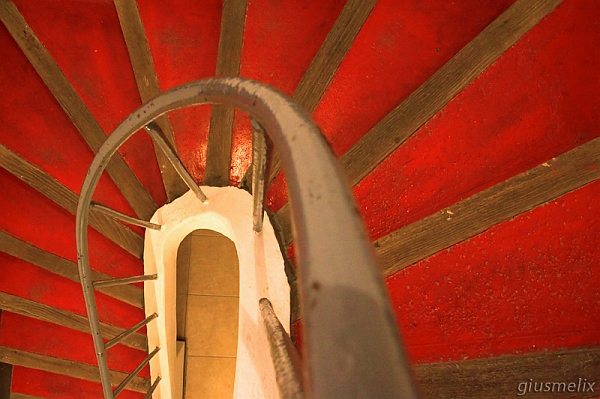 Red stairs (40D_7546_1rid).jpg